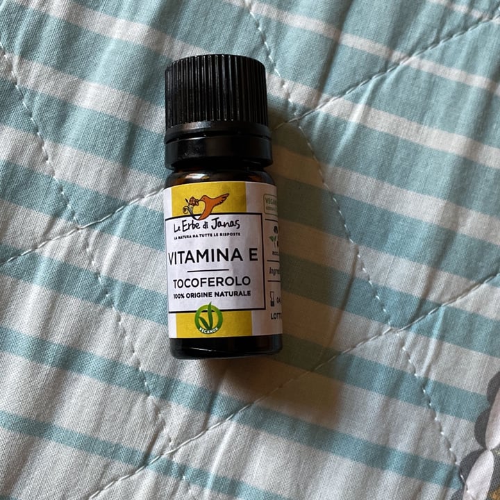 review photo of Le Erbe di Janas Vitamina E shared by @sara81 on 18 Apr 2022 - review