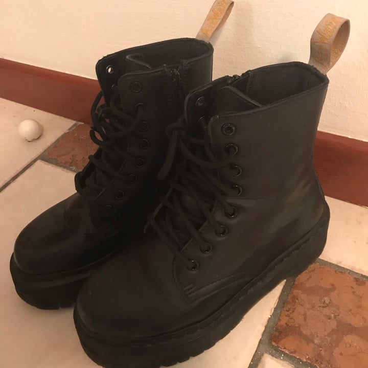 Dr. Martens VEGAN JADON II MONO PLATFORM BOOTS Review | abillion