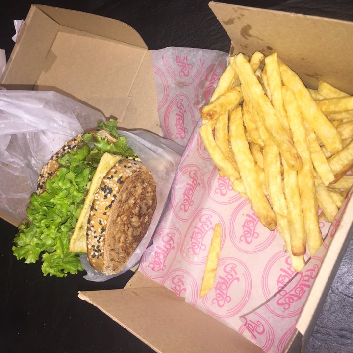 photo of Palotes Comida Sandwich vegan shared by @televape on  17 Mar 2021 - review