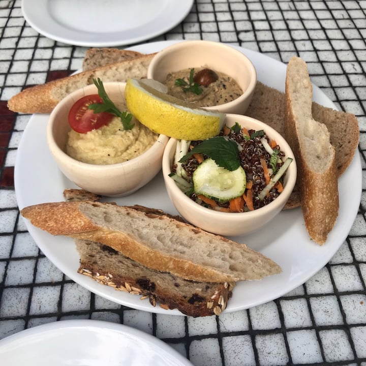 review photo of Le Pain Quotidien Oriente Medio shared by @sechague on 24 Jan 2021 - review