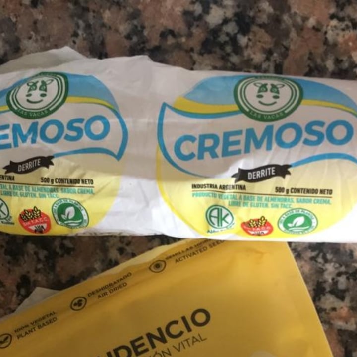 photo of Felices Las Vacas Queso Cremoso en Cilindro shared by @mariaber on  24 Oct 2021 - review