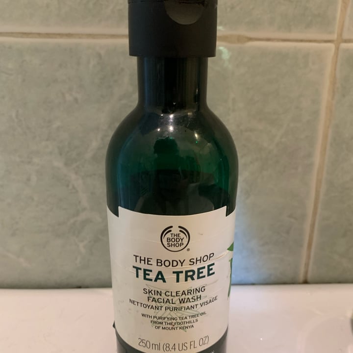 photo of The Body Shop Tea tree face wash shared by @martachatnoir92 on  16 Aug 2022 - review