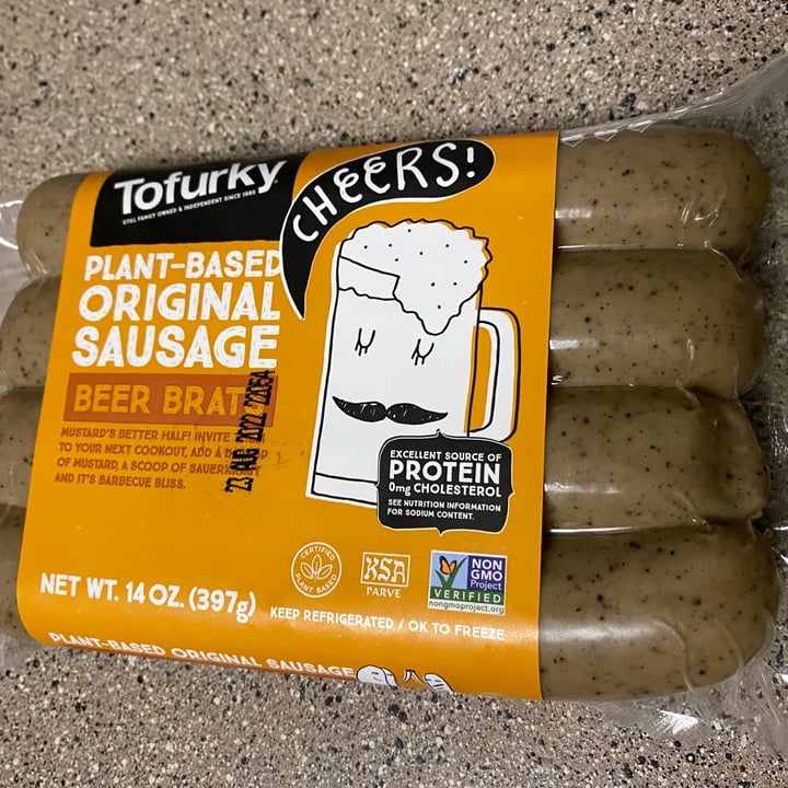 photo of Tofurky Original Sausage Beer Brats shared by @sammytatoes on  26 May 2022 - review