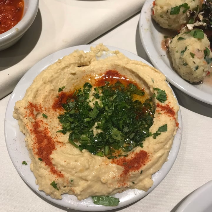 photo of Sarkis Hummus shared by @lusomoza on  05 Dec 2021 - review