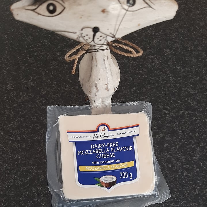 photo of Le Coquin Dairy Free Mozzarella Flavor Cheese with Coconut Oil & Sunflower Seed Oil shared by @rynol on  22 Oct 2020 - review