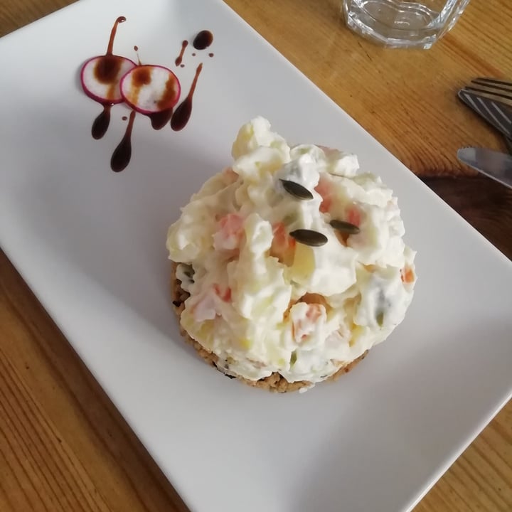 photo of La Raposa Ensaladilla shared by @ecoilogic on  15 Oct 2022 - review