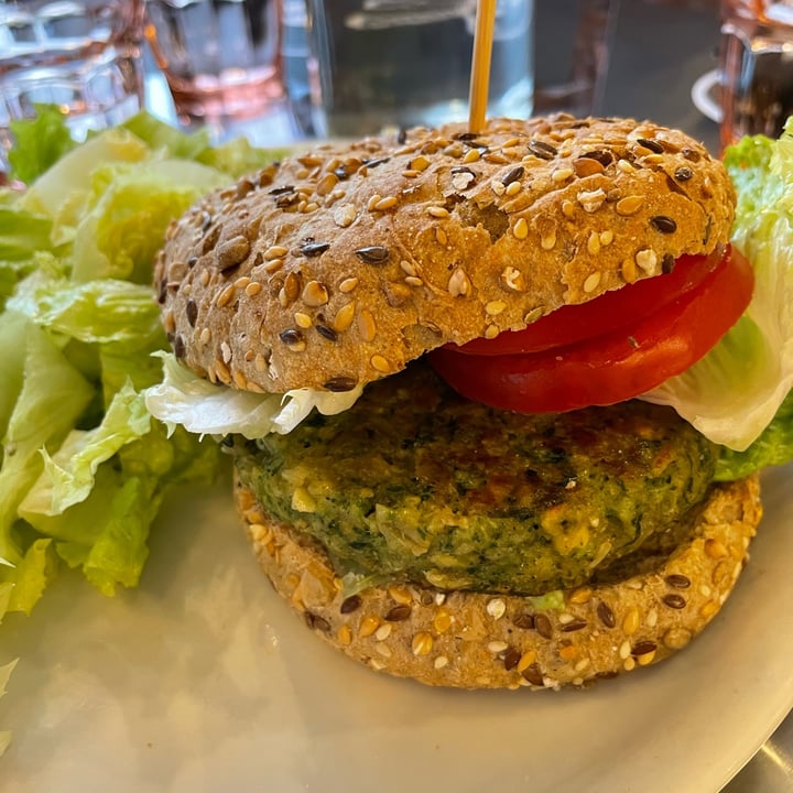 photo of Calico Jack Hamburger vegano shared by @veronical on  12 May 2022 - review