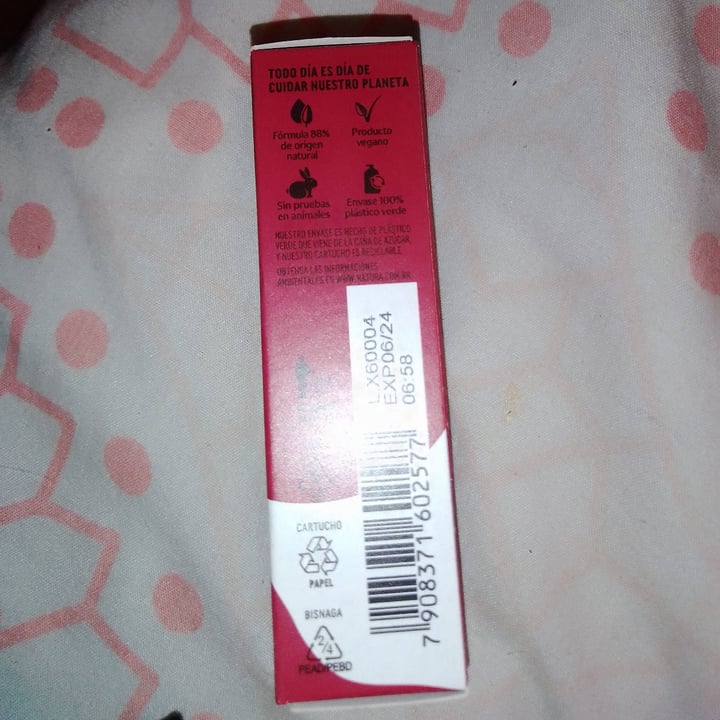 photo of Natura balsamo labial todo dia shared by @melicuerva on  27 Oct 2022 - review