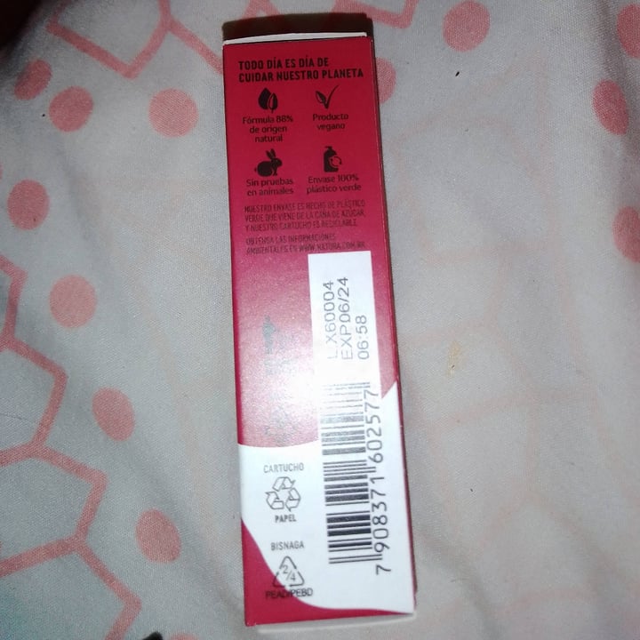 review photo of Natura balsamo labial todo dia shared by @melicuerva on 27 Oct 2022 - review