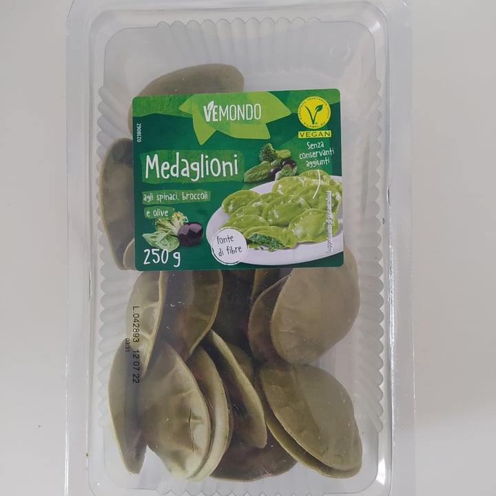 review photo of Vemondo Medaglioni Agli Spinaci, Broccoli E Olive shared by @nathalych on 01 Jun 2022 - review