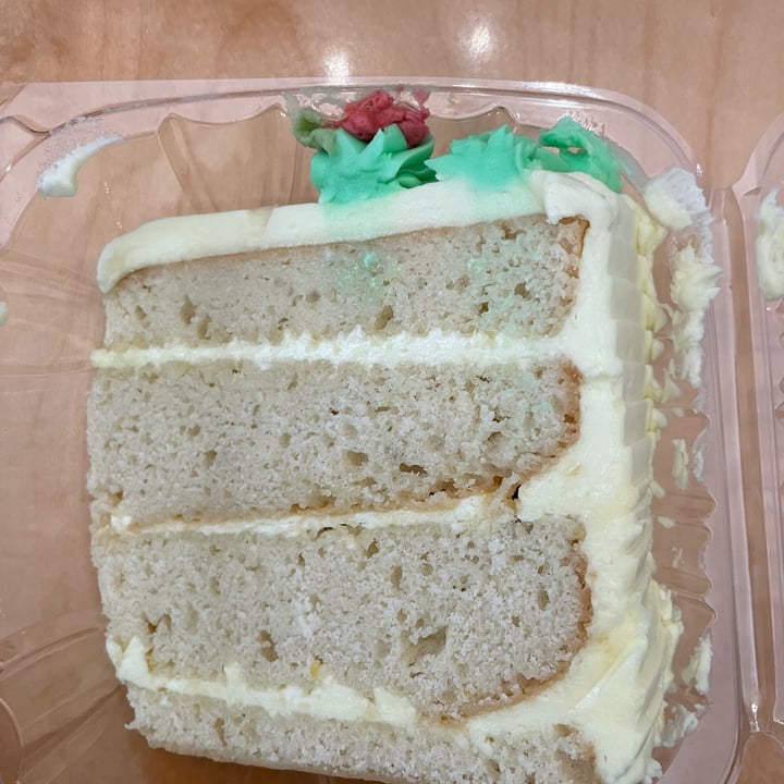 photo of Veggie Castle II Key lime cake shared by @janetisvegan on  12 Feb 2022 - review