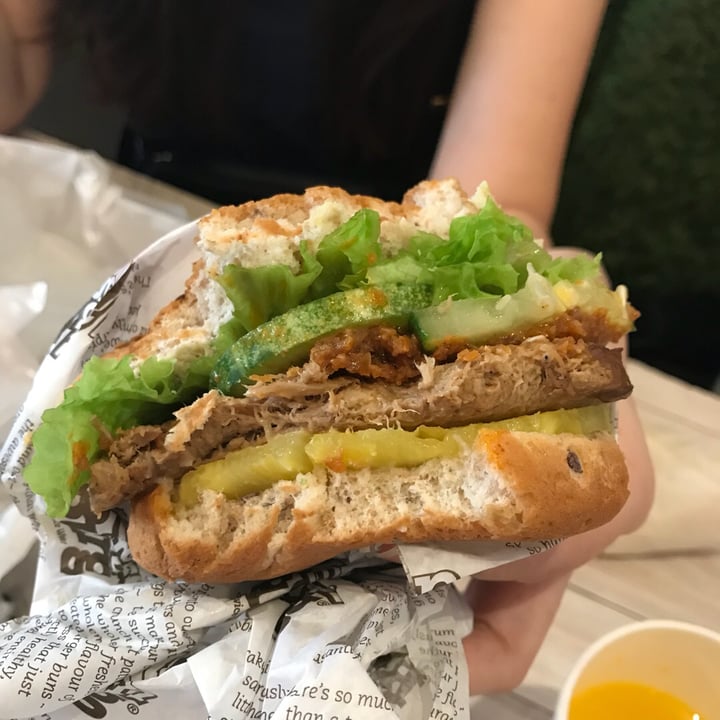 photo of VeganBurg Singapore Char-Grilled Satay Burger shared by @applepancakes on  26 Oct 2018 - review