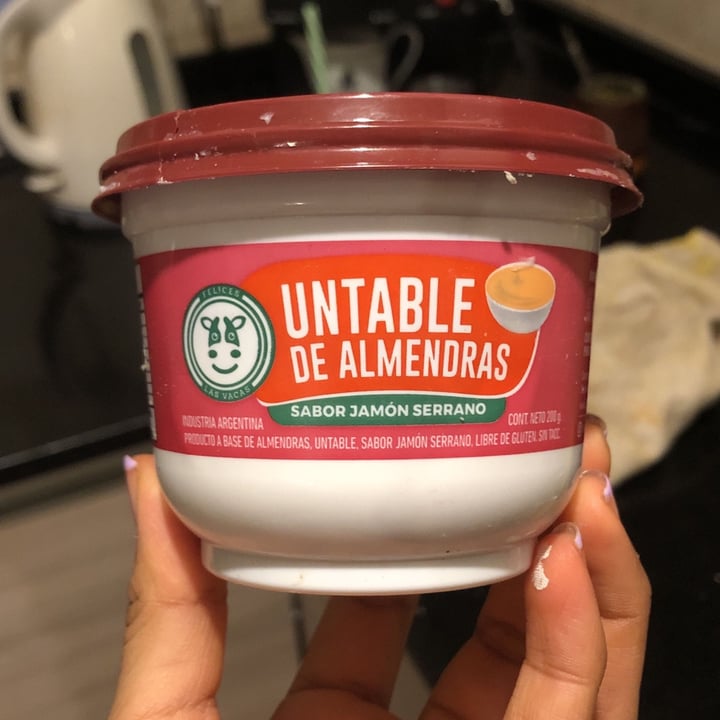 review photo of Felices Las Vacas Queso Untable de Almendras sabor Jamón Serrano shared by @morenopriscila05 on 10 May 2022 - review