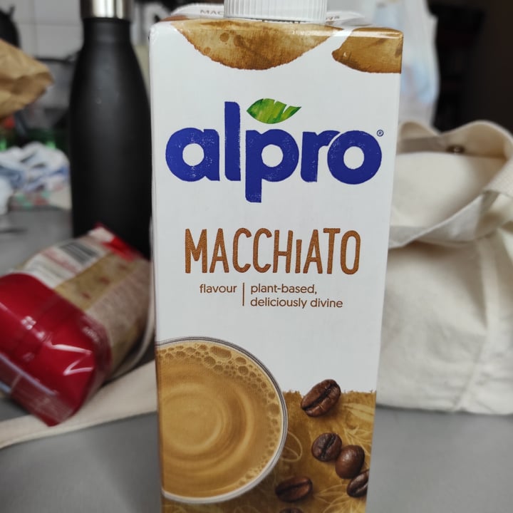 review photo of Alpro Soya Macchiato shared by @noemidip on 03 Mar 2022 - review