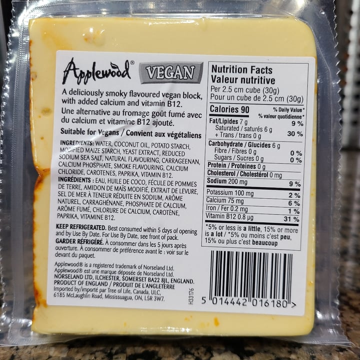 review photo of Applewood Applewood Vegan Smoky Cheese Alternative shared by @bisingular on 02 Oct 2021 - review