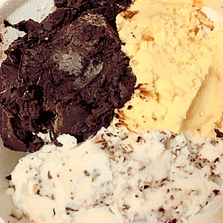 photo of Antiche Tentazioni Helado De Chocolate Sabor Lamborghini shared by @karinag on  23 Feb 2021 - review