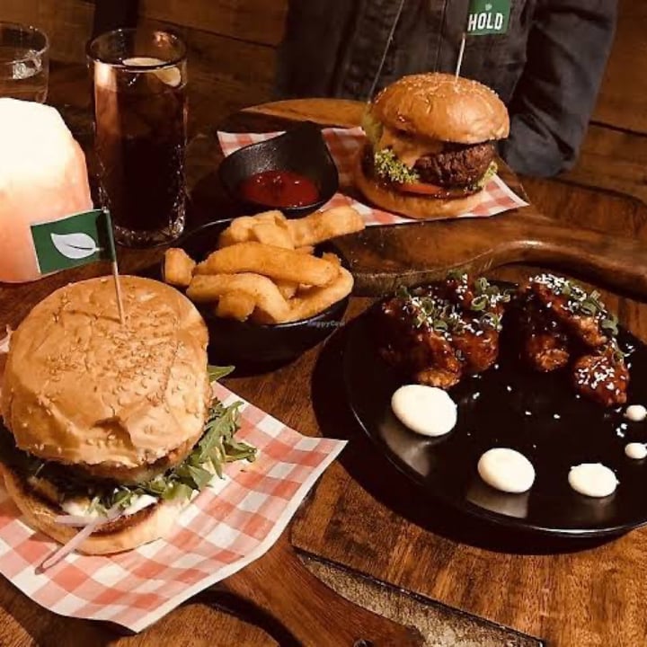 review photo of The Hold Nueva Espana shared by @eb1234 on 11 Jan 2021 - review