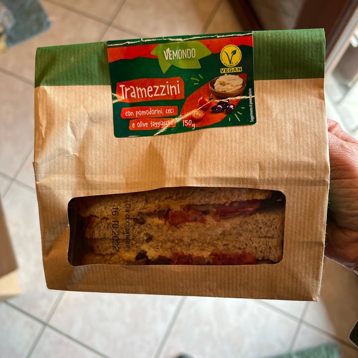 review photo of Vemondo Tramezzini Pomodoro, Ceci e Olive Taggiasche shared by @ele73 on 28 Sep 2022 - review