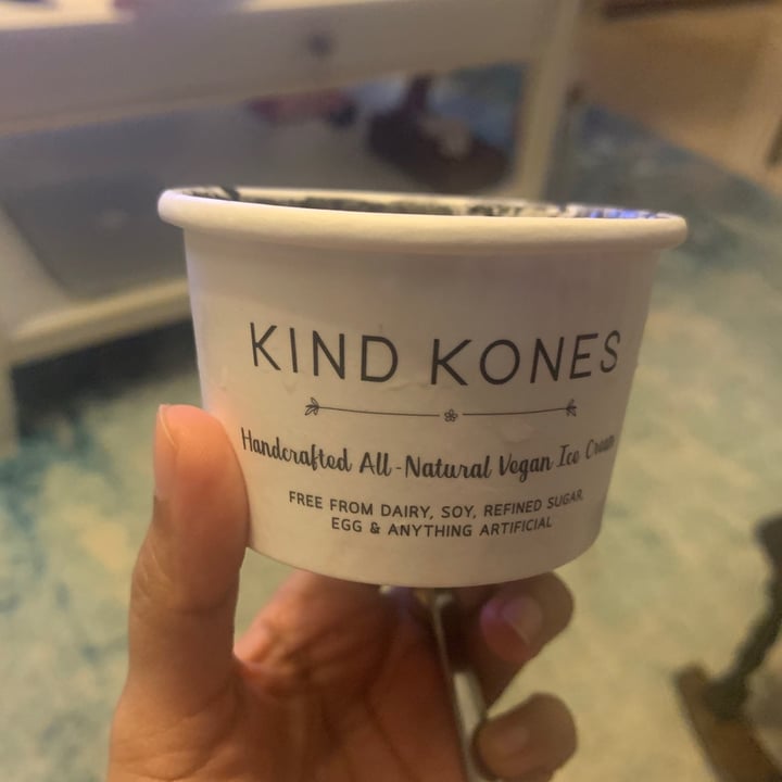 review photo of Kind Kones Charcoal Vanilla Ice Cream shared by @swetasahu on 12 Aug 2020 - review