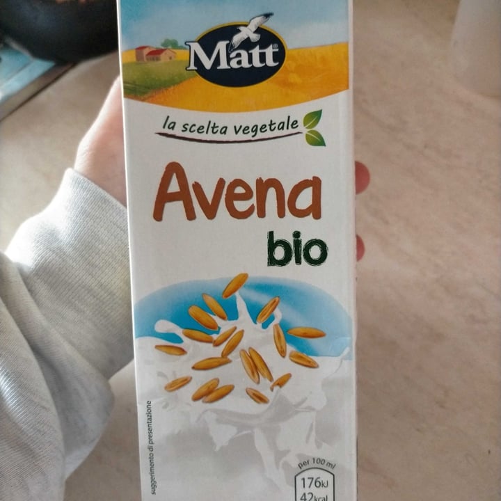 photo of Matt Bevanda vegetale di avena bio shared by @misguidedgrace on  29 Nov 2022 - review