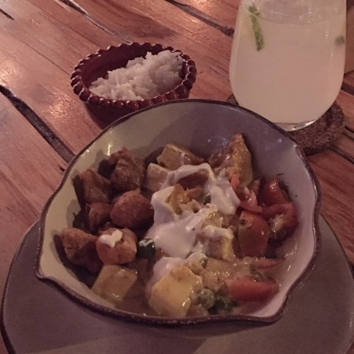 photo of Restaurante Justo Curry amarillo con tofu y ahuyama shared by @sunshine18 on  21 Feb 2022 - review
