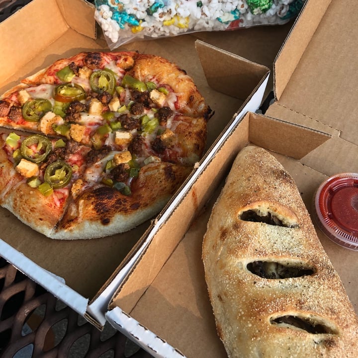 photo of Brick Oven Pizzeria Vegan Calzone & Vegan Pizza shared by @lovejoy! on  04 Sep 2020 - review