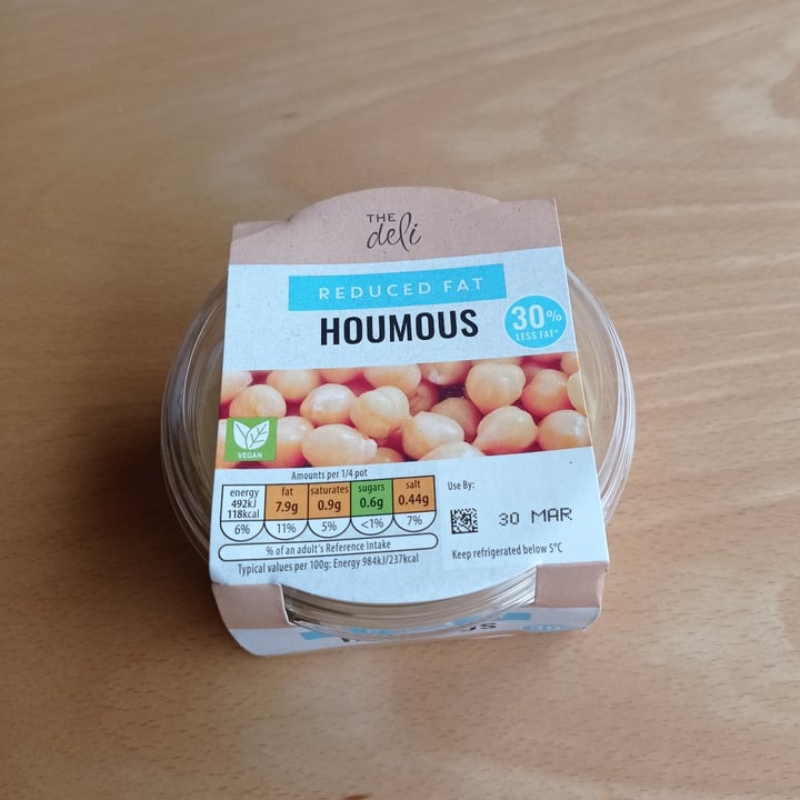 photo of The Deli Reduced Fat Hummus shared by @tintadecuervo on  12 Apr 2021 - review