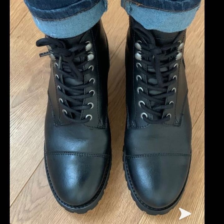 photo of Will's Vegan Store Work boots shared by @linnyrw on  06 Jul 2021 - review