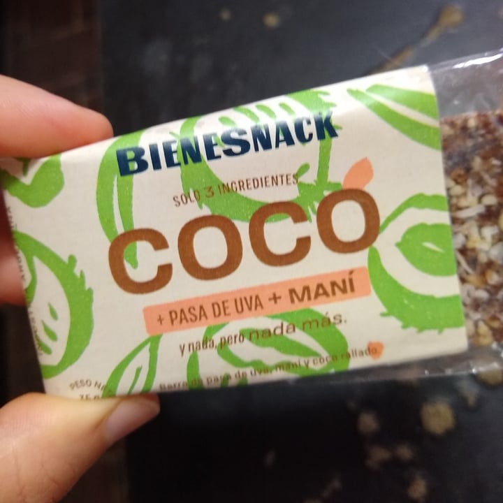 photo of Bienesnack Barra de pasa de uva, maní y coco rallado shared by @celesevans on  23 May 2020 - review