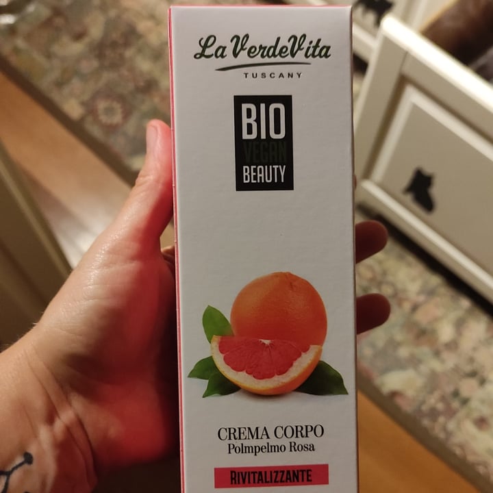 review photo of La Verde Vita crema corpo al pompelmo shared by @mostravagante on 30 Sep 2022 - review