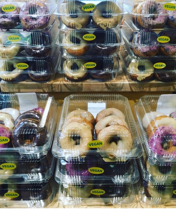photo of Whole Foods Market Vegan donuts shared by @beckyyy on  18 Jan 2020 - review