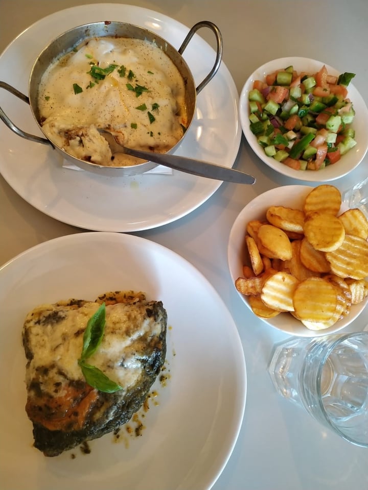 photo of חומוס Hummus Bar Spinach And Sweet Potato Lasagna shared by @vegandaddy on  01 Feb 2020 - review