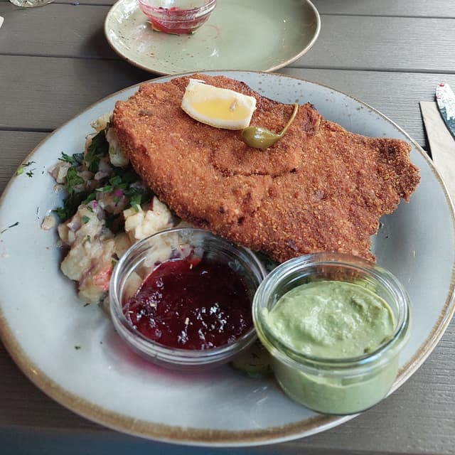 「Sojaschnitzel Wiener Art」の料理の写真