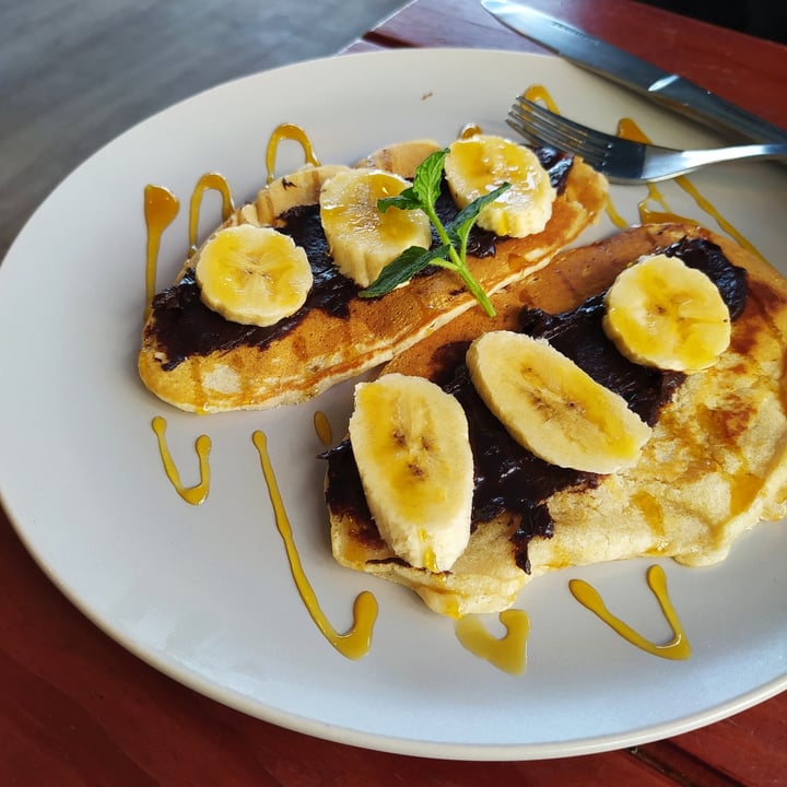 photo of Earth Deli Pancake - Chocolate & Banana shared by @thecapeflatshippie on  18 Jan 2021 - review