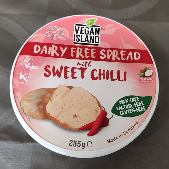 photo of Vegan island Dairy Free Spread sweet chili shared by @obywan on  30 Jan 2022 - review