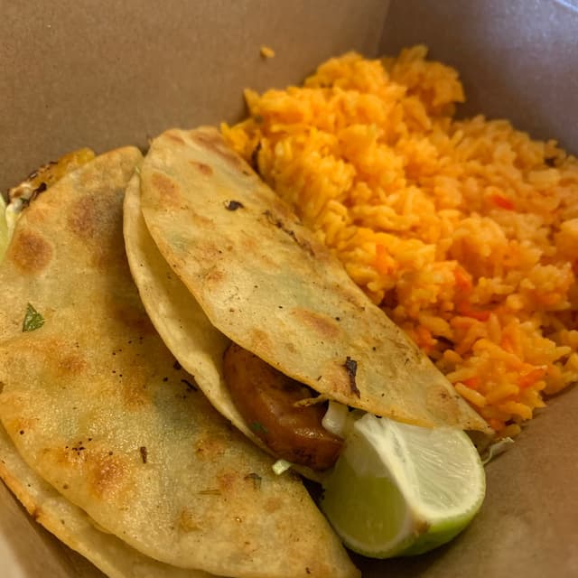 菜肴“Taco’s de Birria”的照片