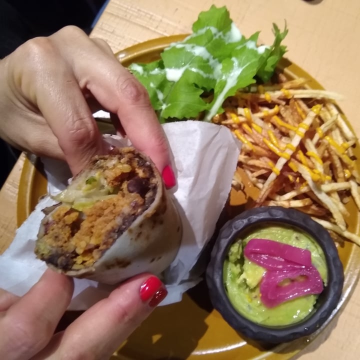 photo of Oleada Plant Based Taco Pastor shared by @muel on  18 Sep 2021 - review
