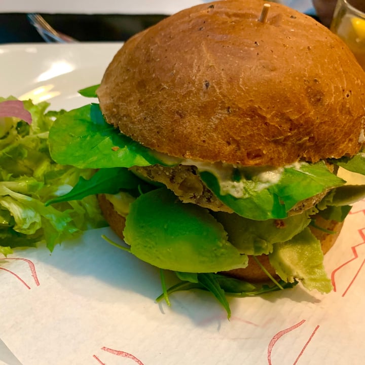 review photo of Veggie Garden Burger vegana shared by @virginiareyg on 05 Dec 2020 - review