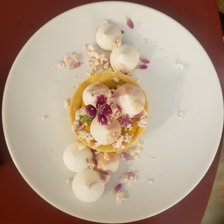 photo of Interno TRE Lemon tart con meringhe shared by @barbara17021976 on  17 Jul 2022 - review