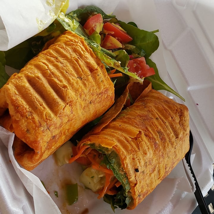 review photo of Vera's Kitchen Rainbow Wrap shared by @theveganfawn86 on 22 Jul 2020 - review