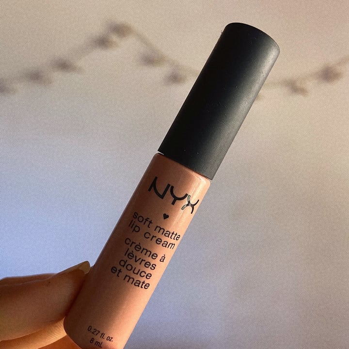 photo of NYX Cosmetics Soft matte lip cream London shared by @majosjumpsuit on  09 Oct 2020 - review