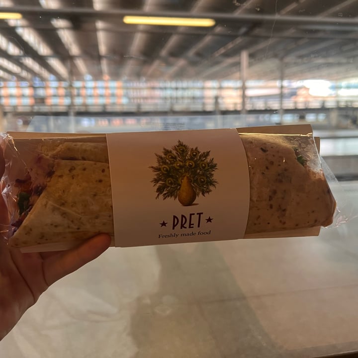 photo of Pret A Manger hummus and chipotle wrap shared by @holasoymylk on  18 Jul 2022 - review