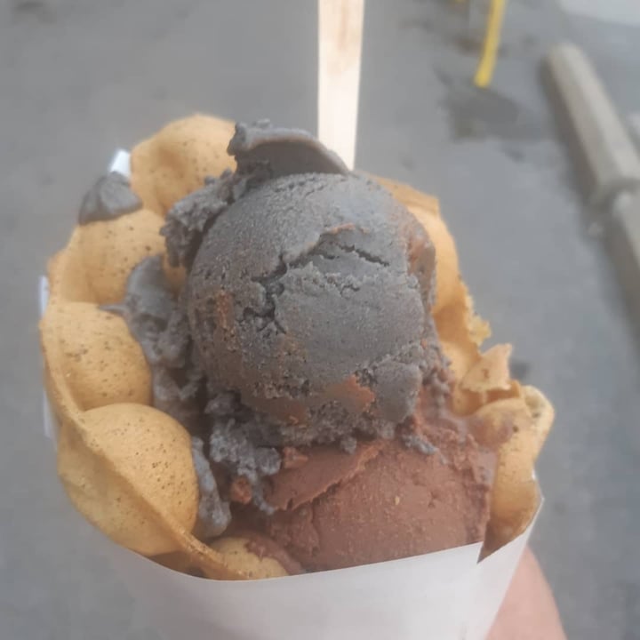 photo of Moo Shu Ice Cream & Kitchen Black Sesame Vegan Ice Cream shared by @bronx626 on  14 Jun 2021 - review