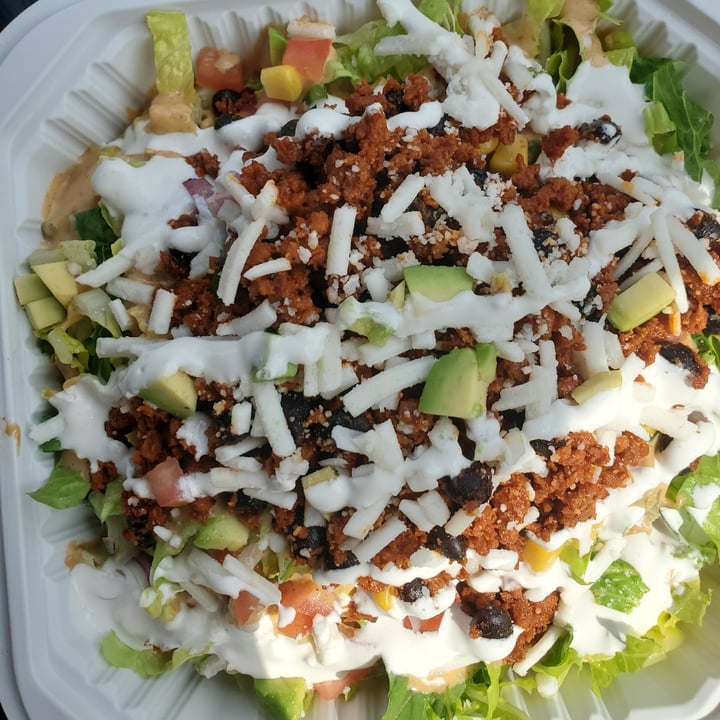 photo of Loving Hut Taco Salad shared by @emilyginem on  16 Aug 2021 - review