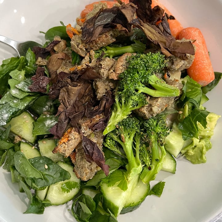 review photo of Sunshine Plant-Based Foods Shiitake mushroom burger shared by @htrfung on 21 Apr 2022 - review