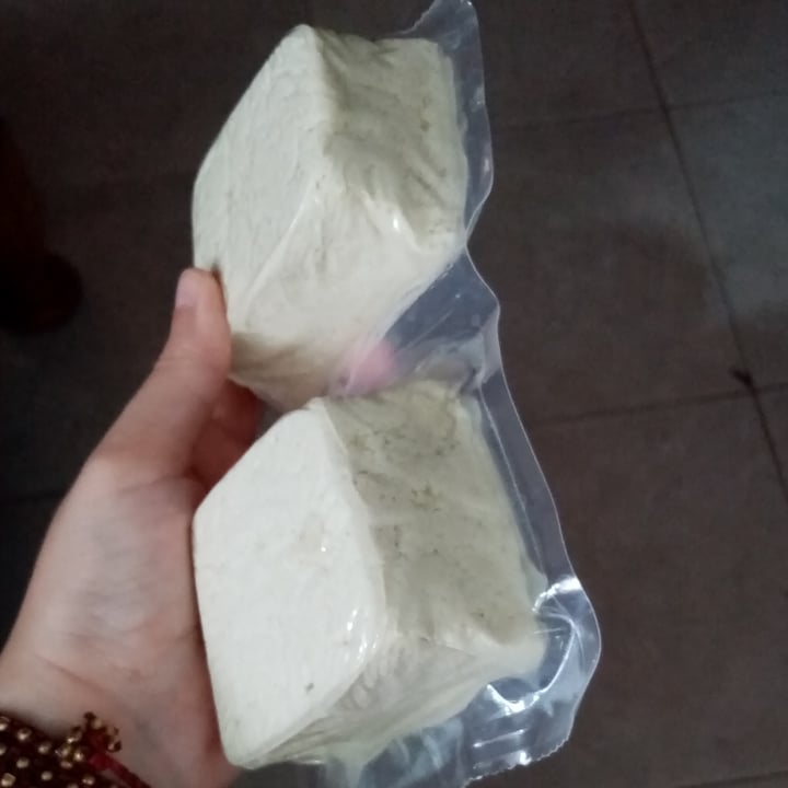 review photo of Vemondo Tofu Bio al naturale shared by @demenzia89 on 24 Jul 2022 - review