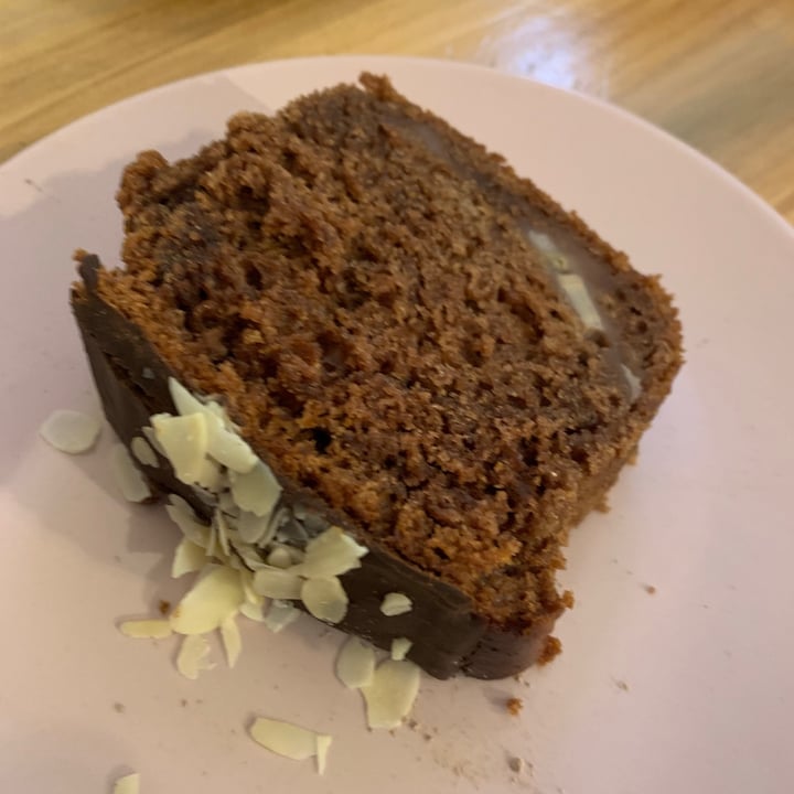 review photo of Chillin' Cafe Bizcocho De Chocolate Y Platano shared by @gechauca28 on 18 Apr 2021 - review