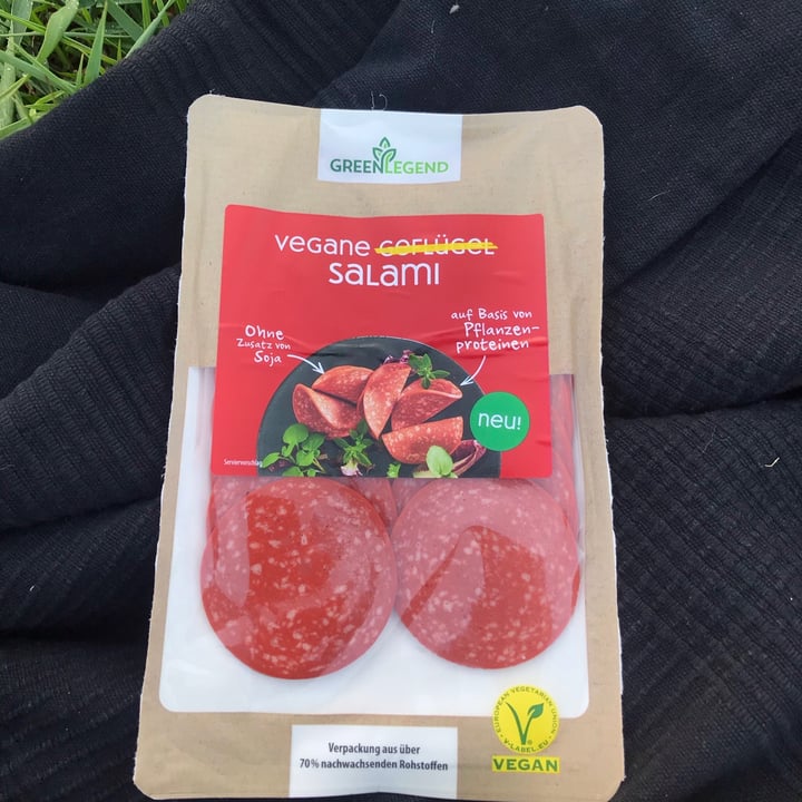photo of Green Legend Vegane Geflügel Salami shared by @heartshpdbox on  10 Jun 2021 - review