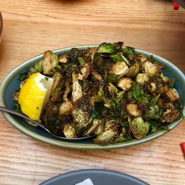 菜肴“Peppercorn Brussels Sprouts”的照片