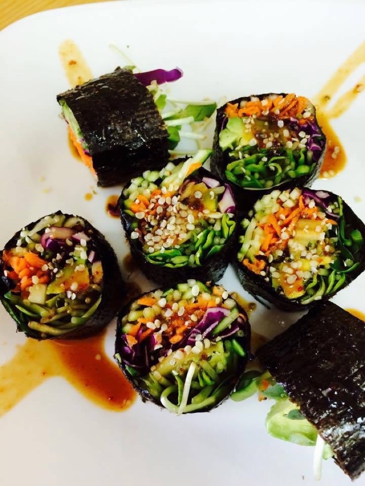 photo of Food For Thought Rainbow Nori Rolls shared by @poisonsuemac on  09 Jan 2020 - review